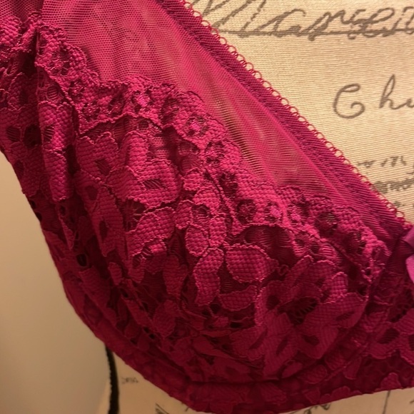 EUC Victoria’s Secret Body By Victoria unlined Demi bra - Picture 4 of 15